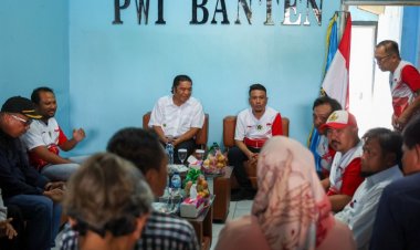 Pj Gubernur Al Muktabar Lepas Kontingen Porwanas 2024 SIWO PWI Provinsi Banten
