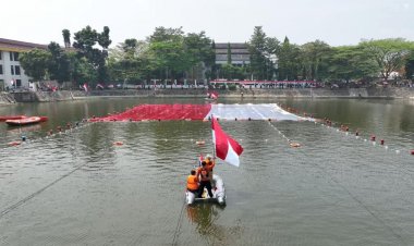 Saksikan Bentangan Bendera Merah Putih Raksasa, Begini Kata Pj Gubernur Banten