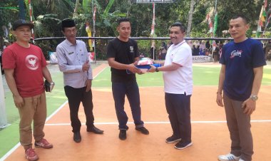 Secara Resmi Open Tournament Volly Ball Jaro Cup II Desa Tegal Kec. Cikedal Dibuka Sekda Kab. Pandeglan 
