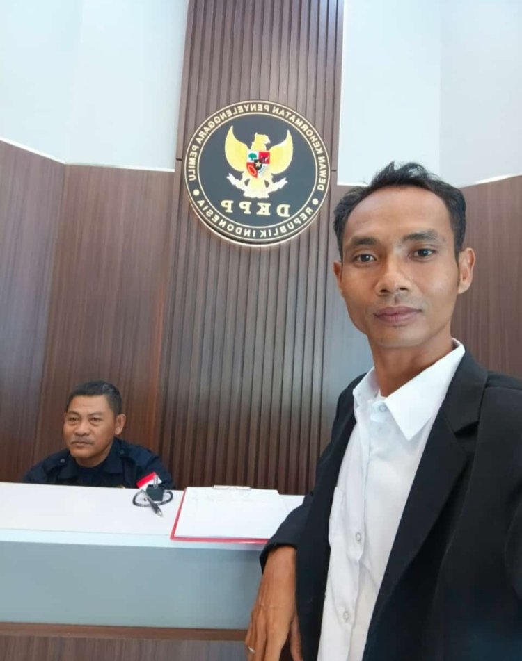 Bersama Aliansi Masyarakat Peduli Demokrasi Laporkan Bawaslu Pandeglang Ke DKPP RI, PTPS Dikecamatan Pegalaran Mundur