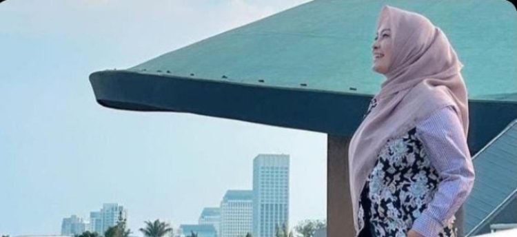 Hj. Irna Narulita Narulita, Wanita Pertama Pimpin PAN Banten