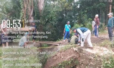 Jembatan Di Pematang Desa Batu Hideung Abrol.