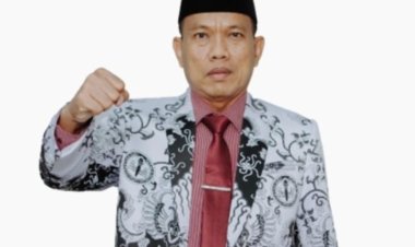 Mulyadi, S.Pd: Ketua PGRI Cabang Cikupa Apresiasi Seluruh Giat Selama Bulan Agustus 2025 Berjalan Lancar.