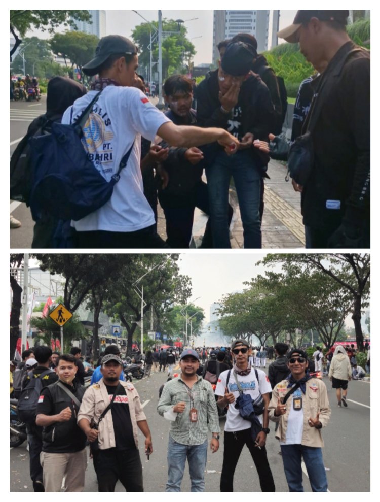 GWI Kota Tangerang Turun Ikut Aksi Demo, Liput Sekaligus Memberi Semangat di Tengah Massa