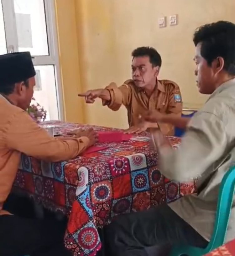 Skandal Dana Desa Ragas Masigit? Jurnalis Diintimidasi, Keterbukaan Informasi Dikebiri