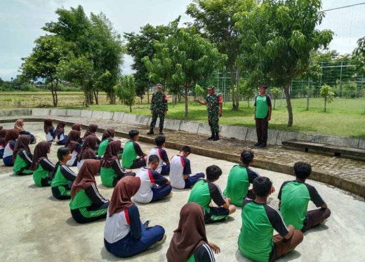 Guru Apresiasi Babinsa Tanamkan Nilai Kebangsaan Siswa