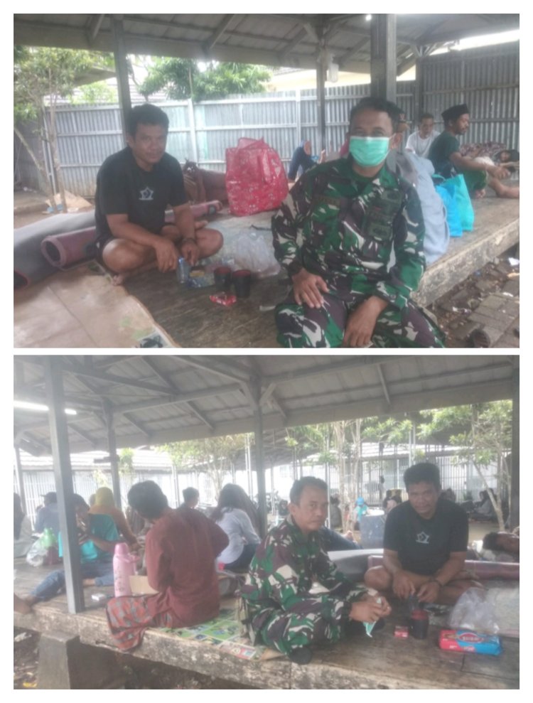 Babinsa Koramil 0117/Panimbang Kodim 0601 Pandeglang Lakukan Komsos Pendampingan Masyarakat Yang Berobat Di RS Alinda.