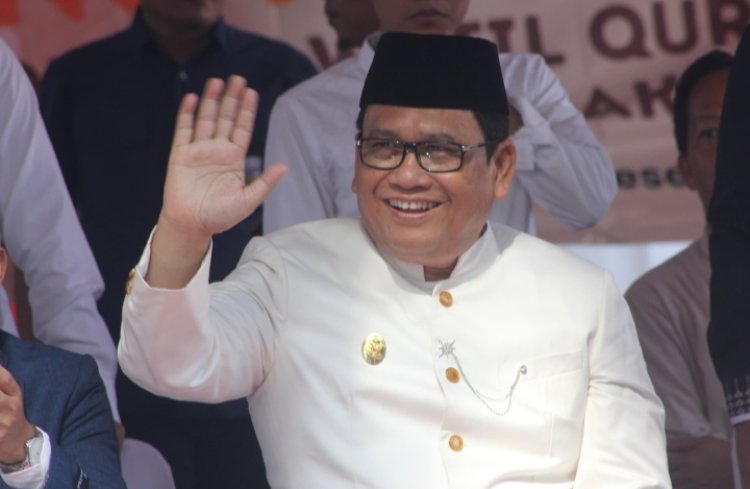 Wabup Lebak Amir Hamzah Tegaskan Tak Persoalkan Ada atau Tidaknya Foto di Spanduk