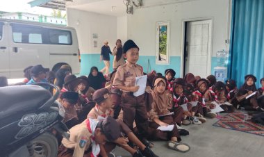 Puluhan Siswa SDN 1 Cikeusik Mendatangi Dapur SPPG Demi Mendapatkan Makan Gizi Geratis.