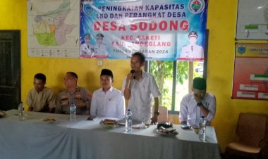 Pelaksanan Pembagian Insentif RT/RW, Perades di Desa Sodong Berlangsung kondusif.