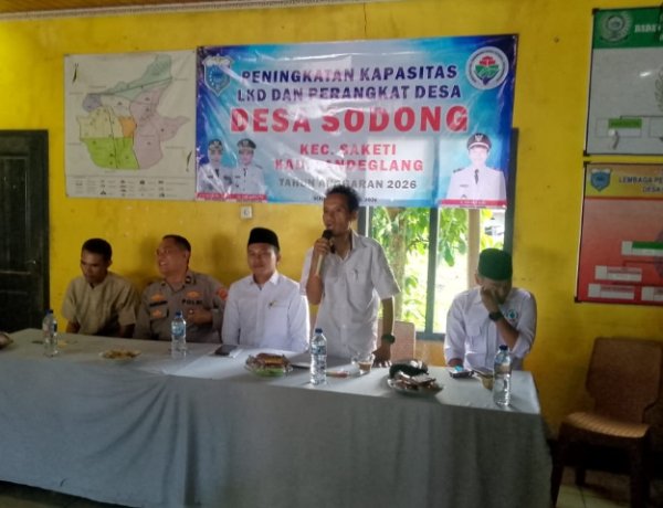 Pelaksanan Pembagian Insentif RT/RW, Perades di Desa Sodong Berlangsung kondusif.