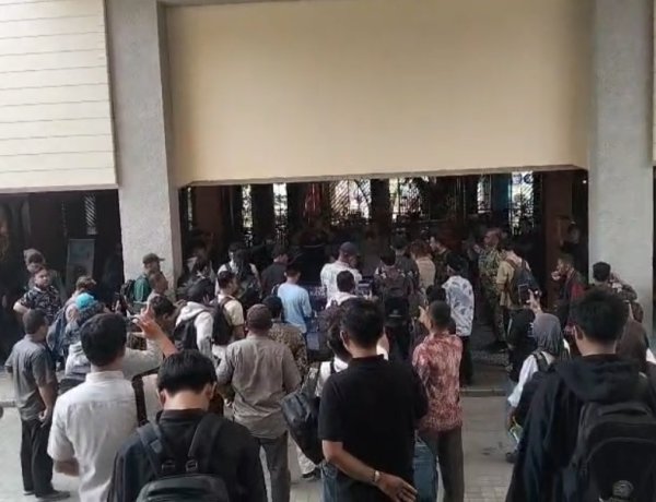 Pelatihan Pengurus KDMP di Hotel Mutiara Carita Berujung Ricuh, Peserta Tuntut Transparansi dan Kejelasan Program KDMP Kedepannya di Pandeglang