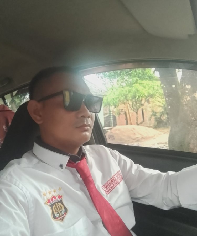 Roni Sukroni Ketua LBH Perwakilan Pandeglang  Mengutuk Keras Perbuatan Pengeroyokan Di Kampung Karang Anyar Desa Muara-Wanasalam