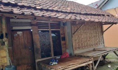 Warga Tanjung Jaya-Panimbang Rumah Tak Layak Huni Diduga Kehilangan Hak Bansos Dari Pemerintah