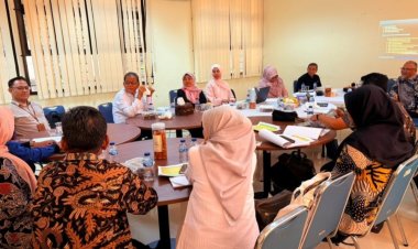 Gelar Review Kurikulum Outcome Based Education (OBE) untuk Perkuat Mutu dan Kompetensi Lulusan, PGMI FTK UIN Sultan Maulana Hasanudin Banten