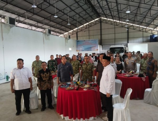 Dandim 0601/Pandeglang Bersama Forkopimda Pandeglang Hadiri Vicon Peluncuran 1.061 Gerai KDKMP Nasional, Memdengar Langsung Arahan Presiden Prabowo, di Gedung KDMP Kartasana-Pagelaran