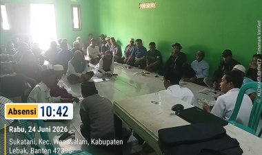 Datangi Kantor Desa, Masyarakat Sukatani Minta Bantuan Tuntut Hak Tanah Leneng yang Diakui PT MII Tanpa Dasar Hukum