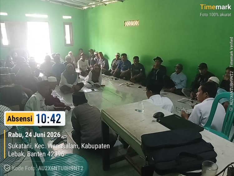 Datangi Kantor Desa, Masyarakat Sukatani Minta Bantuan Tuntut Hak Tanah Leneng yang Diakui PT MII Tanpa Dasar Hukum