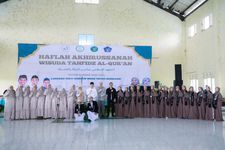 Hadiri Wisuda Santri Shohibul Barokah, Dimyati: Lulusan Pesantren Harus Hebat