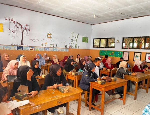 ‎SPPG Jiput 02 Perkuat Pengawasan Mutu Menu MBG Lewat Sosialisasi Aplikasi Uji Organoleptik