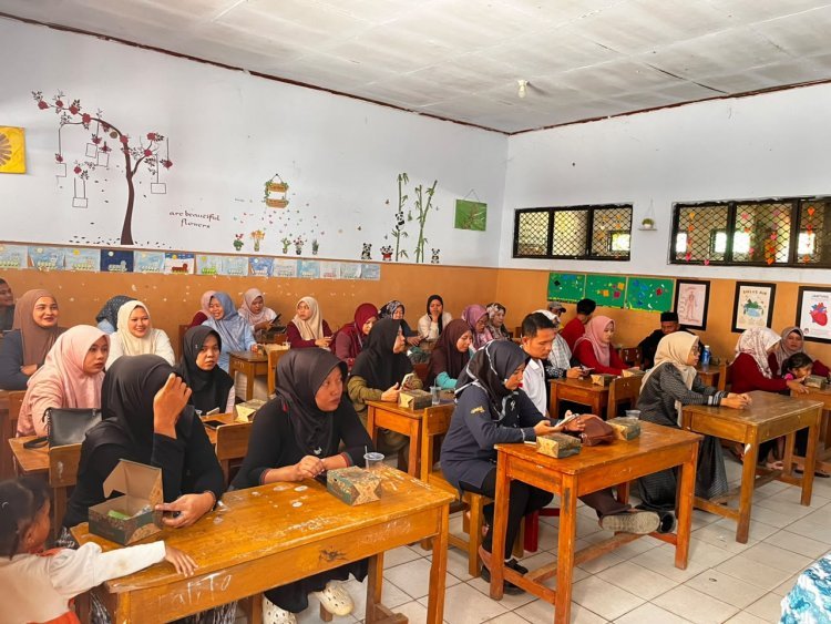 ‎SPPG Jiput 02 Perkuat Pengawasan Mutu Menu MBG Lewat Sosialisasi Aplikasi Uji Organoleptik