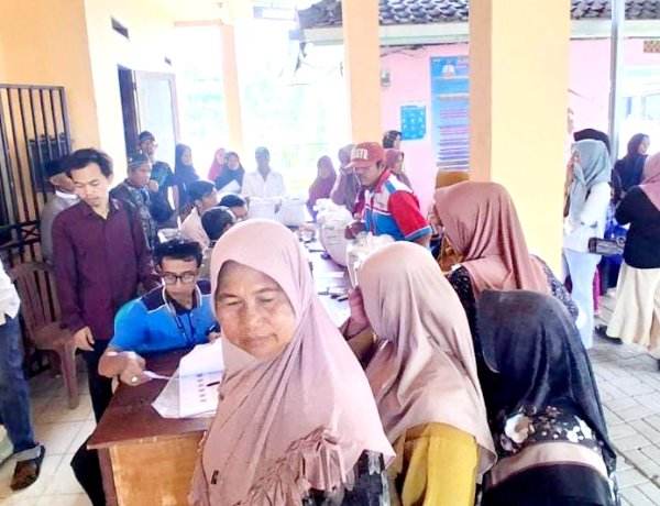 Waduuuhh Bantuan Pangan Dipungli di Desa Angsana, 20 Ribu Atau 5 Liter Beras