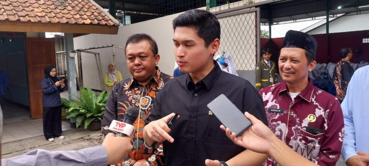 Rizki Aulia Rahman Natakusumah Minta Anak Muda di Provinsi Banten Gapai Cita Cita Saat Jadi Pemateri di Acara Literasi Parlemen
